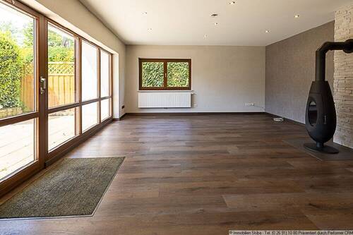 Wohn- und Esszimmer - 