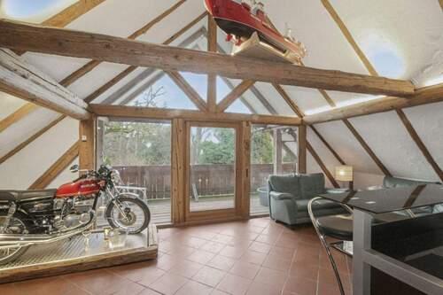 Wohnzimmer DG - 6 Zimmer Einfamilienhaus in Kirchheim