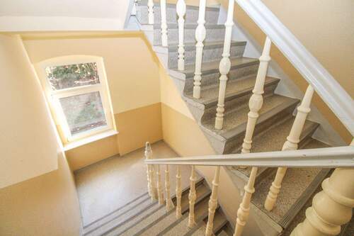 Treppenhaus - Etagenwohnung mit 127,00 m&sup2; in Erfurt zum Kaufen