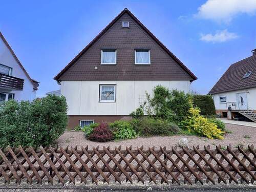 Frontansicht - Einfamilienhaus mit 125,00 m&sup2; in Emmerthal zum Kaufen