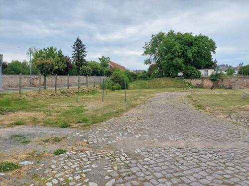 Grundstück, vorderer Teil (1) - 