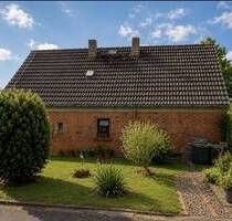 Sanierungsbedürftiges Einfamilienhaus mit kleinem Gartengrundstück - Allstedt Liedersdorf