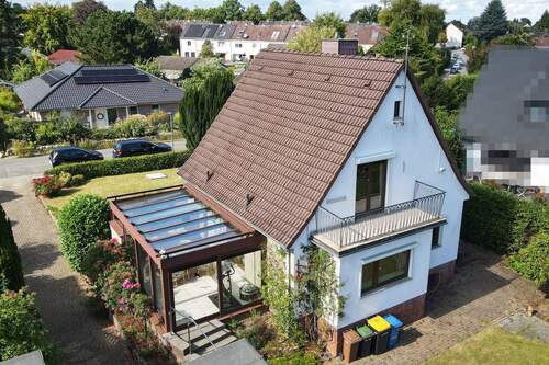 Ansicht Drohne 4 - 4 Zimmer Einfamilienhaus zum Kaufen in Pinneberg / Quellental