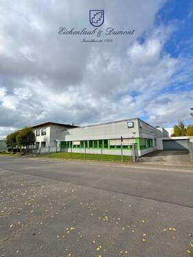 Doppelgarage Gebäuderückseite - 