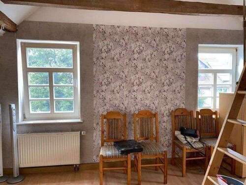 Wohnzimmer - Preisreduzierung - Top renovierte 2 Zimmer, Küche, Badwohnung in Gudensberg zu verkaufen