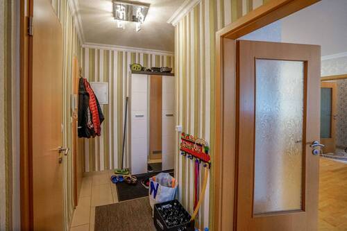 Eingangsbereich - 4 Zimmer Etagenwohnung zum Kaufen in Mönchengladbach