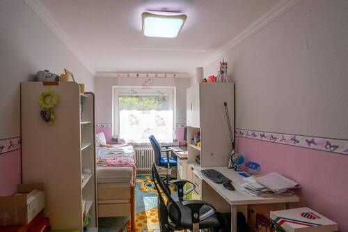 Kinderzimmer - 4 Zimmer Etagenwohnung in Mönchengladbach