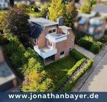 Architektonisch reizvolles Hanghaus mit gehobener Ausstattung - Sackgassenlage - Bad Bederkesa