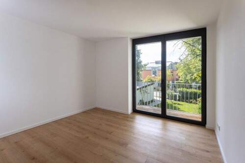 Elternschlafzimmer mit Balkon - 