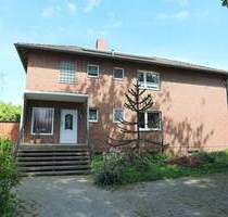 Resthof mit Zweifamilienhaus - Mehrzweckhalle - Stall - Biotop in Wasbüttel