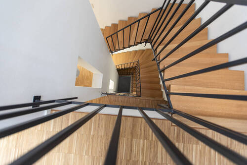 Treppe mit Aufzugmöglichkeit - 