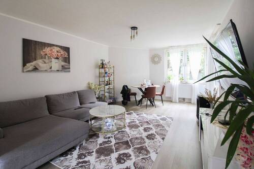 Wohnzimmer (2) - Etagenwohnung mit 75,00 m² in Mönchengladbach zum Kaufen