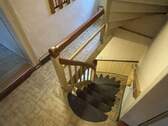 Treppe EG-OG/Flur im OG - 