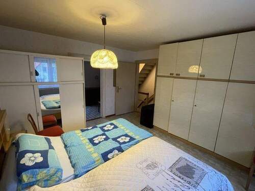 Wohn-/Schlafraum 3 im OG (2) - 