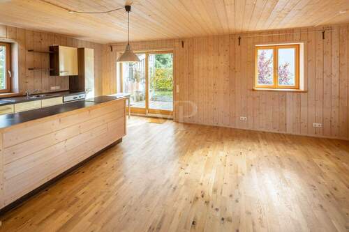 Wohnbereich Wg.2 - Mehrfamilienhaus, Wohnhaus mit 220,00 m&sup2; in Markt Rettenbach zum Kaufen