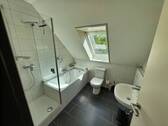 Badezimmer - Reihenendhaus mit 97,00 m&sup2; in Achim zum Kaufen