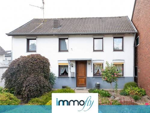 Hausansicht - Tradition trifft Möglichkeiten: Ein Einfamilienhaus mit Charakter, Charme und viel Potenzial