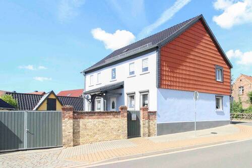 Ansicht Haus - Sofort wohlfühlen: 5-Zimmer-EFH mit Terrasse in Ausleben