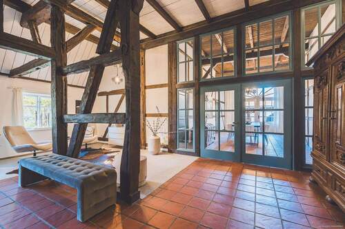 Blick aus dem Wohnbereich zur Diele - 