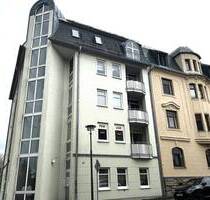 Modern geschnittene 1-Raum-Wohnung mit Loggia in Treuen! Vermietet, Aufzug!