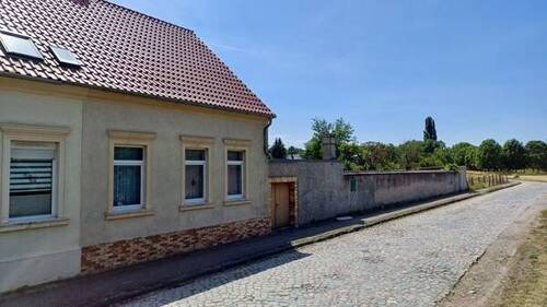 Straßenansicht - 