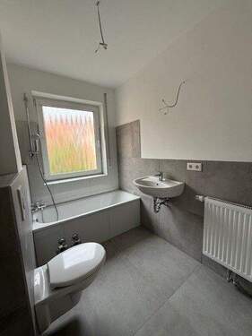 Bad - 3 Zimmer Etagenwohnung zur Miete in Nürnberg