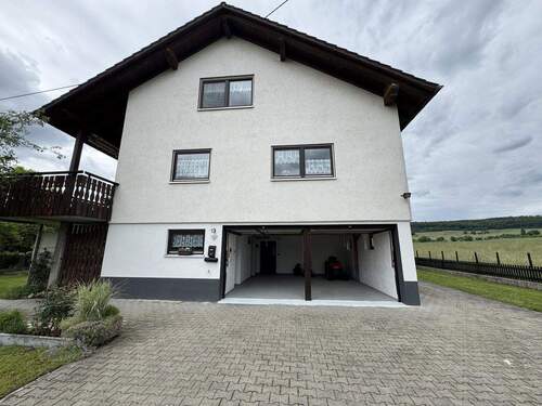 Außenansicht Ost - 6 Zimmer Einfamilienhaus in Langenenslingen