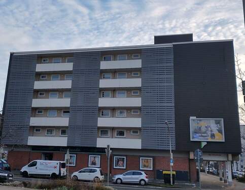 Ansicht Front Laubengänge.jpg - zentrumsnahe 3 Zimmer Wohnung mit Balkon und schönem Ausblick