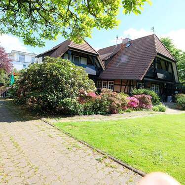 DSCF3766 - Mehrfamilienhaus, Wohnhaus mit 229,10 m&sup2; in Rösrath zum Kaufen