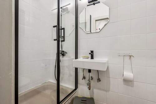 WC mit Dusche - Reihenmittelhaus mit 98,00 m&sup2; in Aachen zum Kaufen