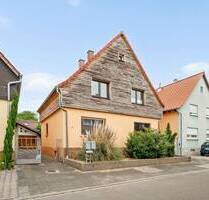 ***Gepflegtes Zwei- bis Dreifamilienhaus mit gr. Grundstück in Oberhausen-Rheinhausen***