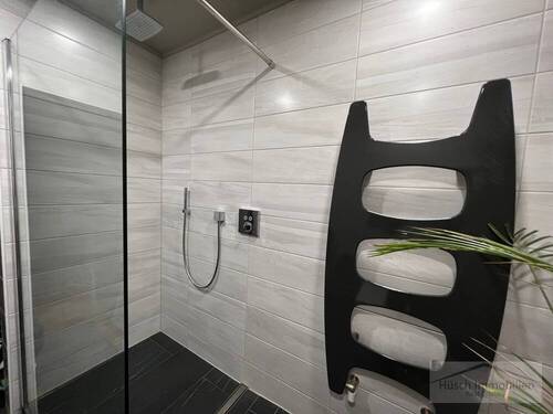 Bad mit Dusche OG - 