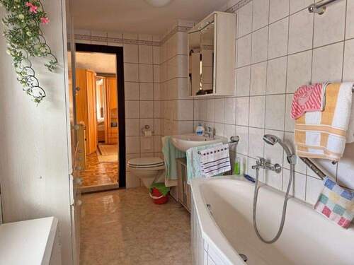 Bad im Dachgeschoss - 