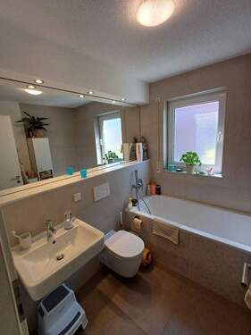 freie Wohnung - Mehrfamilienhaus, Wohnhaus in Falkensee