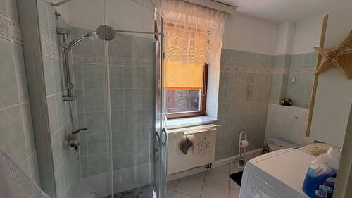 EG - Bad mit Dusche - 