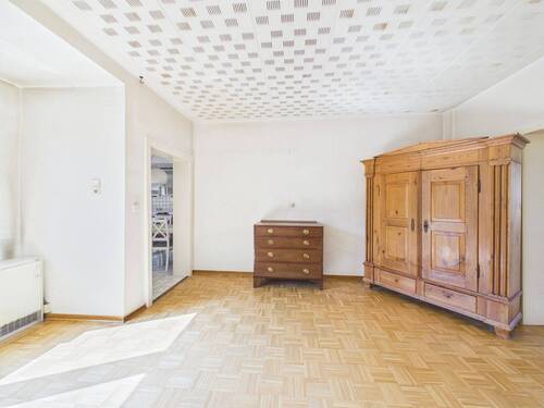 Wohnzimmer Whg 1 - Mehrfamilienhaus, Wohnhaus mit 323,20 m&sup2; in Zülpich zum Kaufen
