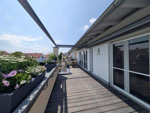 Süd-Dachterrasse - Wohnen über den Dächern: Stilvolle 2-Zimmer-Wohnung mit Süd- & Nordterrasse in bester Allacher Lage