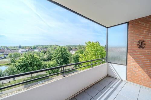 Blick von der Loggia - 3 Zimmer Etagenwohnung zum Kaufen in Hildesheim