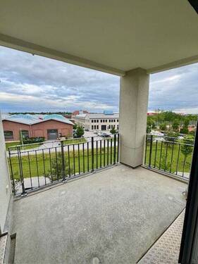 Loggia - Top 2-Zimmer-Wohnung mit Loggia in idealer Süd-Westausrichtung
