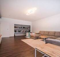 Moderne 4-Zimmer-Wohnung mit Einbauküche und Garage in 91154 Rothaurach