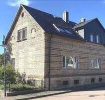 Großes EFH in Röblingen - 180.000,00&nbsp;EUR Kaufpreis, ca.&nbsp; 210,00&nbsp;m&sup2;&nbsp;Wohnfl&auml;che in Seegebiet Mansfelder Land (PLZ: 06317) Röblingen am See