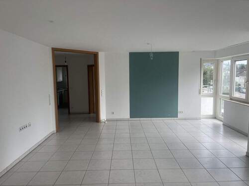 Wohnen / Essen - 3 Zimmer Etagenwohnung in Böblingen