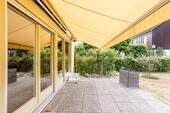 Südwest-Terrasse mit Markise - 5 Zimmer Reihenendhaus in Berlin