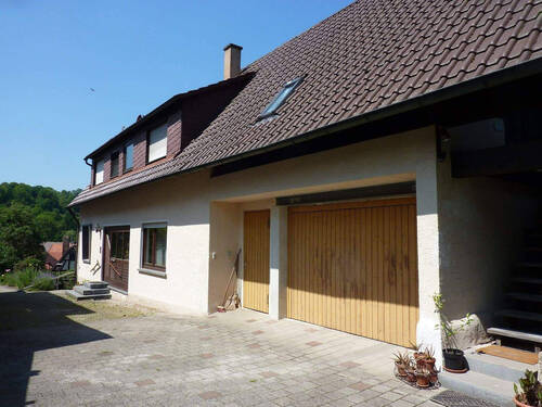 Seitenansicht - Mehrfamilienhaus, Wohnhaus in Sachsenheim zum Kaufen