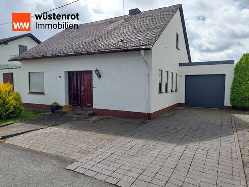 Hausansicht - Einfamilienhaus sichtgeschützte Südlage