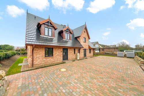 Bild 2 - 6 Zimmer Doppelhaushälfte zum Kaufen in Tinnum