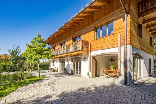 Haus mit großem Aussenbereich - Einfamilienhaus mit 325,00 m&sup2; in Rottach-Egern zum Kaufen