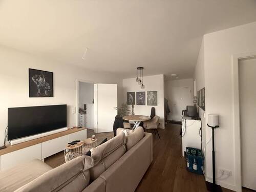 Wohn-/Essbereich mit offener Küche - 