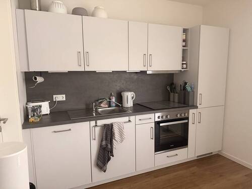 ...mit offener Küche inkl. EBK - 