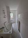 Badezimmer - Etagenwohnung mit 59,60 m&sup2; in Gera zur Miete